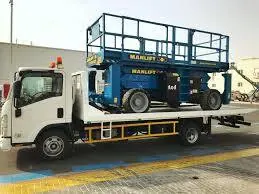 Heavy manlift equipment transport
